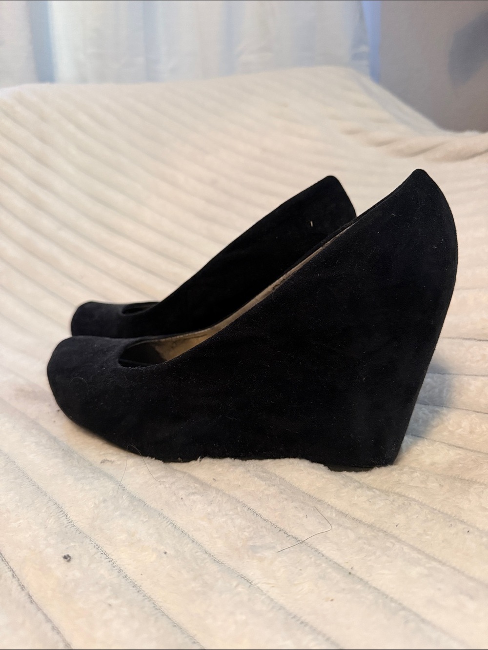 Fergalicious Classic Black Suede Wedge Pumps - Women's